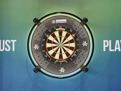 Koniec z punktami na serwetce. Nadlatują rzutki przyszłości Winmau z AI