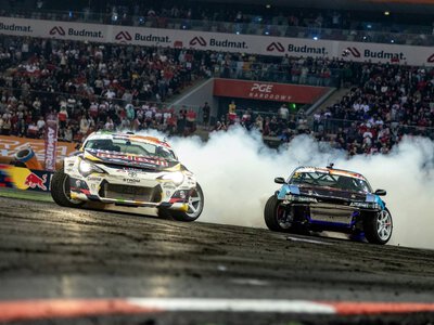 Wielkie driftingowe święto w centrum Warszawy – Red Bull Drift Masters Grand Finale na żywo w Motowizji