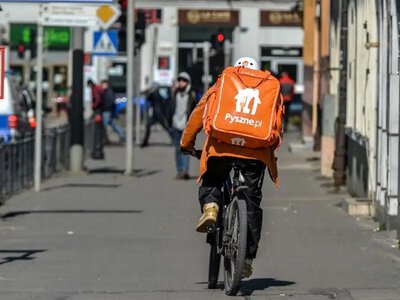 Co dalej z armią kurierów? 5 tys. osób właśnie straciło umowy 
