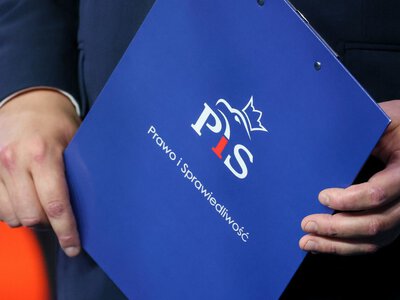 Nie tylko syn posła. Działacze PiS w miejskiej spółce. Burmistrzyni: „Nie interesują mnie poglądy”