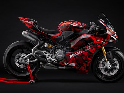 Ducati uczciło Pecco Bagnaię specjalną wersją Panigale V2