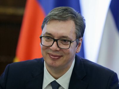 Vucić ugiął się pod presją protestów. Ogłosił przedterminowe wybory