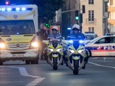 „Zderzenie z nieznanym obiektem”. Pociąg osobowy wykoleił się we Francji
