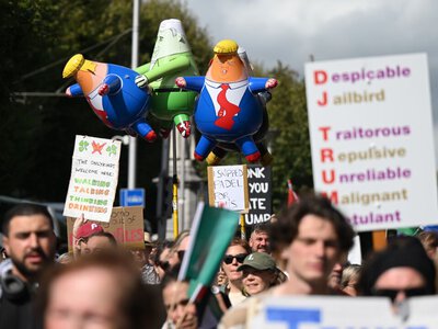 „Głos ludzi jest jasny: Trumpa tu nie chcemy”. Irlandczycy wyszli na ulice