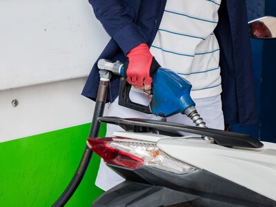 Prawdziwe źródło niepokoju. Pokolenie Z ma nietypowy problem na stacjach paliw