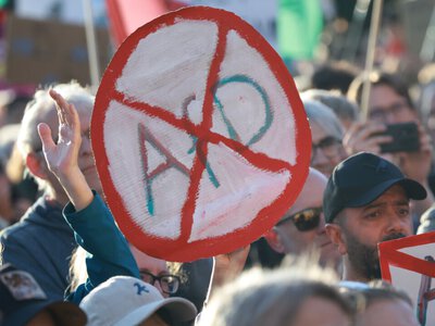 „Czas działać”. Dziesiątki tysięcy Niemców na protestach przeciwko AfD