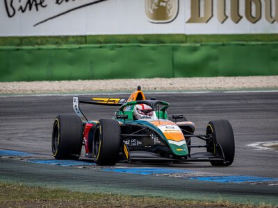 Przyrowski pierwszym Polakiem, który wygrał w Formula Regional European Championship