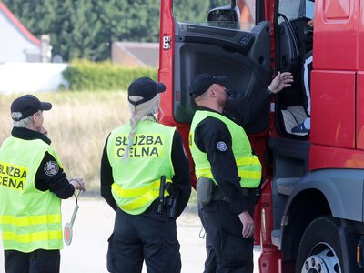Import paliw do Polski. Znajomość przepisów to jednak za mało 