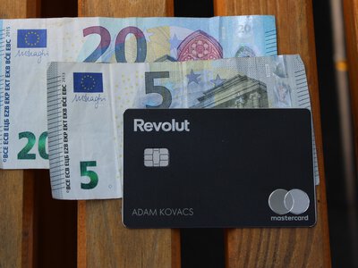 Revolut dał się podejść jak dziecko. Wyciekły dane klientów