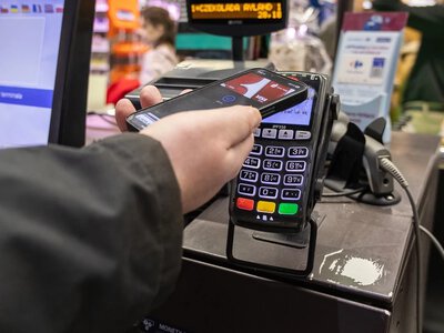 Niby tanio jak nigdy, przy kasie szok. Sklepy robią nas w balona na promocjach