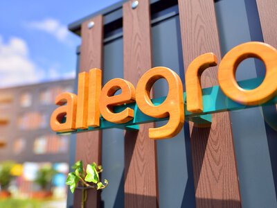 Allegro wchodzi do Chin. Co to oznacza dla Polaków?