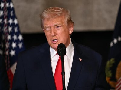 Wielka wyprzedaż akcji spółek AI. Giganci chcą hamować, Trump mówi nie