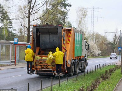 Zarobki kierowców śmieciarek. Oto ile dostają na rękę