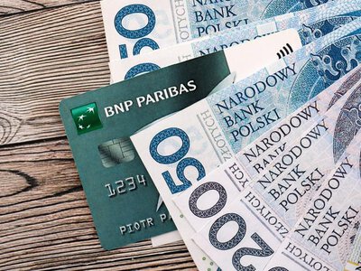 BNP podbija stawkę. Daje 1100 zł za założenie konta i bezpłatną kartę