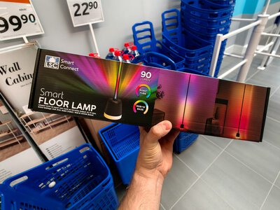 Action obniża do 59,99 zł. Za takiego Philips Hue 1690 zł