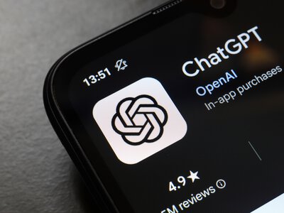Twoje rozmowy w ChatGPT są czytane przez ludzi. Nawet te prywatne