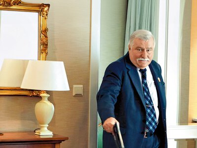 Lech Wałęsa był marionetką. Chcieli na nim zarobić za wszelką cenę [TEKSTY 25-LECIA]