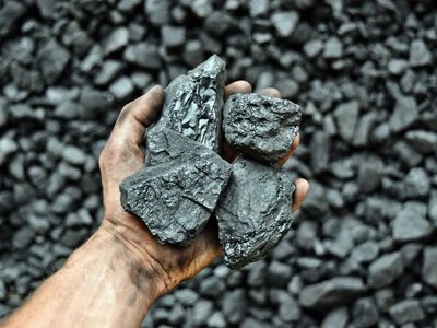 Zapasy węgla w Polsce topnieją. Energetyka zwiększa import surowca