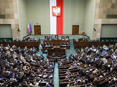 Obronność, weto prezydenta i szkolne menu. Drugi dzień obrad Sejmu