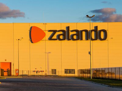 Zalando zwolni 2700 osób. Pracę straci około 500 Polaków 