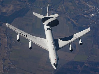 NATO wysłało dwie niezwykłe maszyny nad Polskę. Sytuacja jest napięta
