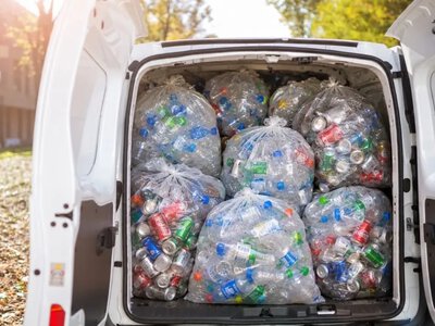 Ponad 3 miliony butelek odebranych z mieszkań. Żyła złota na kaucji