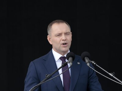 Paliwo tańsze nawet o 2,60 zł za litr. Prezydent ma już plan
