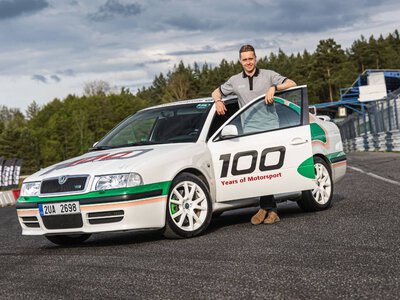 Wyjątkowa Octavia: mistrz świętuje dwie rocznice za kierownicą