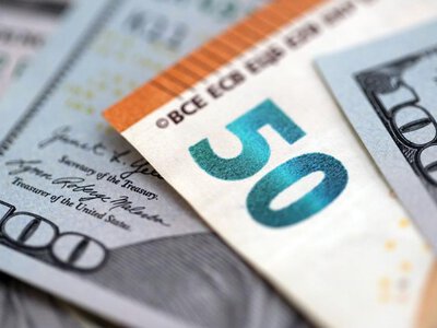 Jest odbicie na eurodolarze, ale złoty nie zyskuje. Polska waluta wciąż pod presją