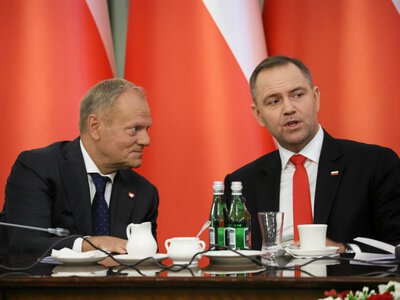 Polityczna wojna o paliwo. Tusk i Nawrocki idą na zwarcie. Nowy podatek przegłosowany po raz drugi