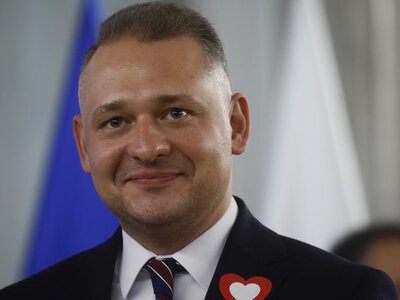 Cztery zarzuty korupcyjne dla posła Króla. Prokuratura Europejska żąda aresztu