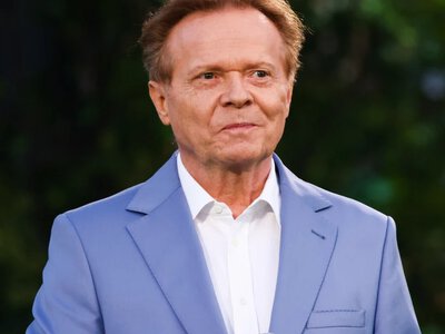Bajor był w połowie drogi do domu. Nagle otrzymał nieoczekiwany telefon