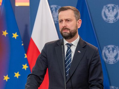 „To ohydne i okropne”. Szef MON uderza Błaszczaka i przypomina sprawę rakiety pod Bydgoszczą