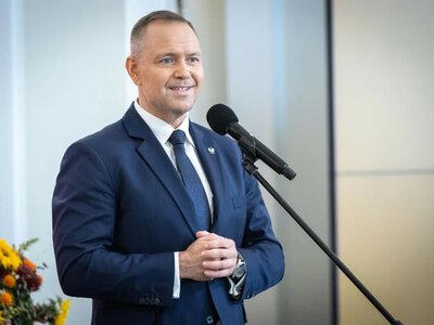Prezydent chce obniżyć ceny paliw. Projekt już w Sejmie, znamy szczegóły