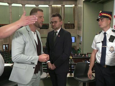 Nieproszony gość z Republiki pojawił się na antenie TVP Info