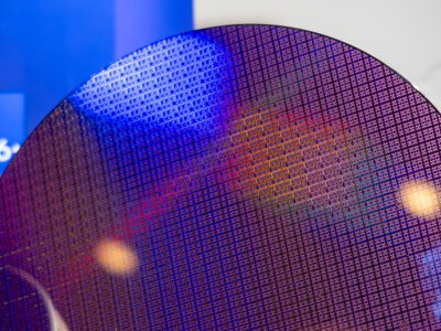 Intel ma gromadę chętnych. W kolejce jest Apple, AMD, Google i NVIDIA