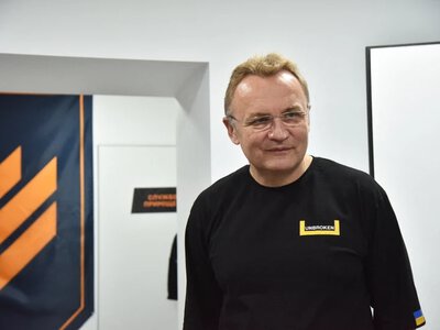Podejrzane urządzenie w aucie mera Lwowa. Przyjdźcie i zabierzcie to