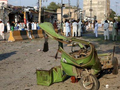 Wybuch samochodu pułapki w Pakistanie. Kilkadziesiąt ofiar