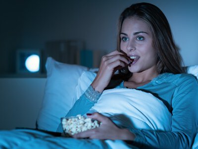 Późne posiłki? Mogą mieć większy wpływ na nasze zdrowie, niż się wydaje