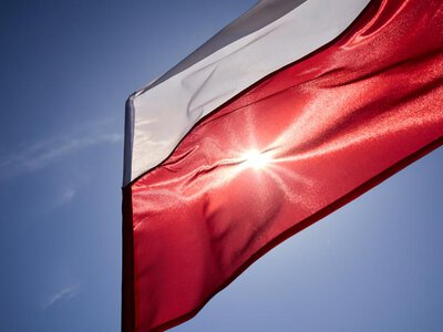 Moody's obniża rating Polski po ponad 20 latach. Co to oznacza dla wartości złotego i naszych kieszeni?