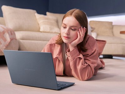 ASUS Zenbook 14. Laptop, którego najpierw czuje się pod palcami