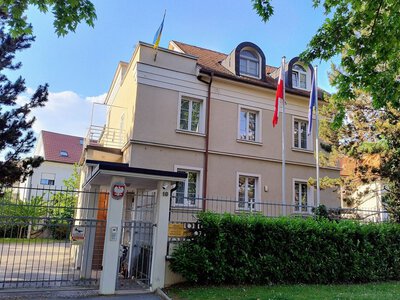 Pracownik polskiego MSZ wypadł z okna w Lublanie. Odebrał przesyłkę dyplomatyczną
