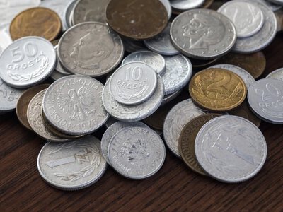 Moneta z 1989 roku za 700 zł na aukcji. W antykwariacie kupił ją za 2 zł