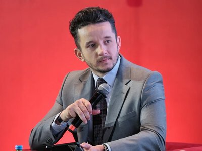 Znany publicysta nie obronił doktoratu. Kłótnia o tytuł trwa w sieci