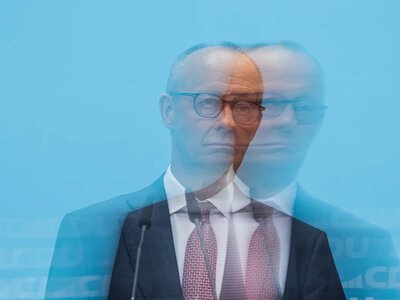 Skompromitował się w wyborach, teraz chce zawrócić kijem rzekę