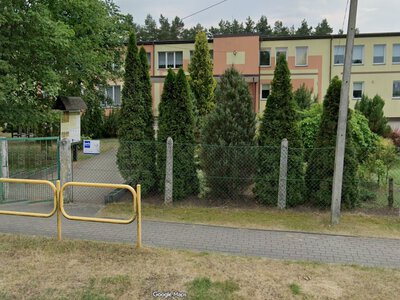 Atak w podkolneńskiej szkole. Policja dementuje pogłoski o 11-latku