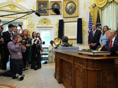 Cicho, świnko. Wojna Donalda Trumpa wchodzi na nowy poziom