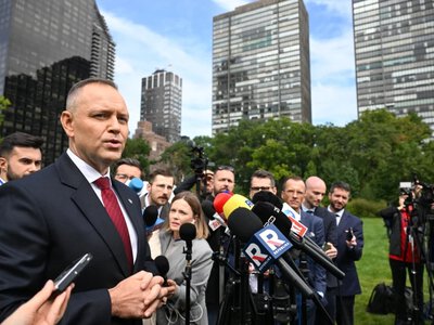 Pilna prośba z USA, spotkanie szefa MON odwołane. Komentarz Nawrockiego