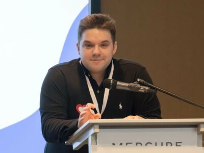 Prawnicy Kacprzyka ogłaszają, jest pismo. Jędrzejewski stanowczo zaprzecza