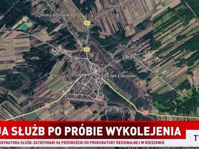 Betonowe płyty na torach. Pociąg z paliwem wyhamował w ostatniej chwili